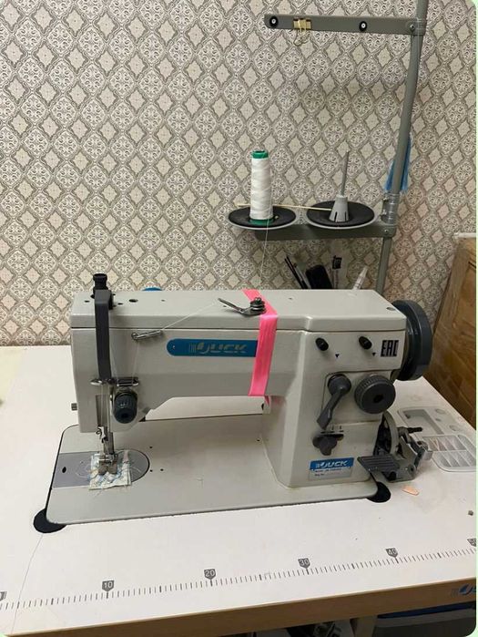 Промышленная швейная машина