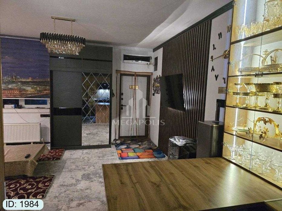 Sharq 2 tarafda 3 xona tayyor kvartira sotuvga chiqdi №1984