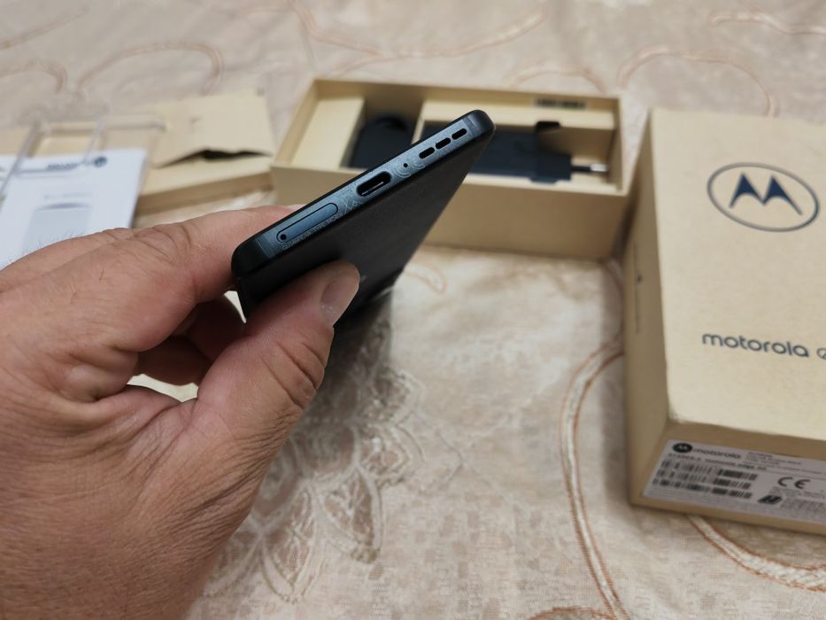 Motorola edge 40 în garanție eMAG 2026