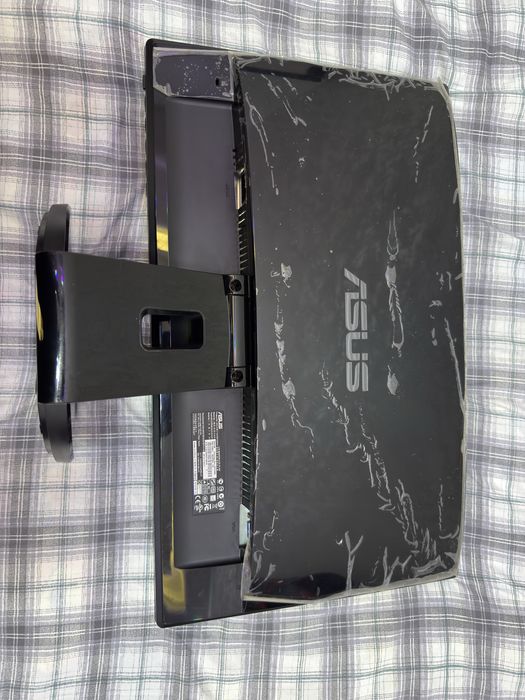 ASUS VE228D Monitor sotiladi Ideal holat