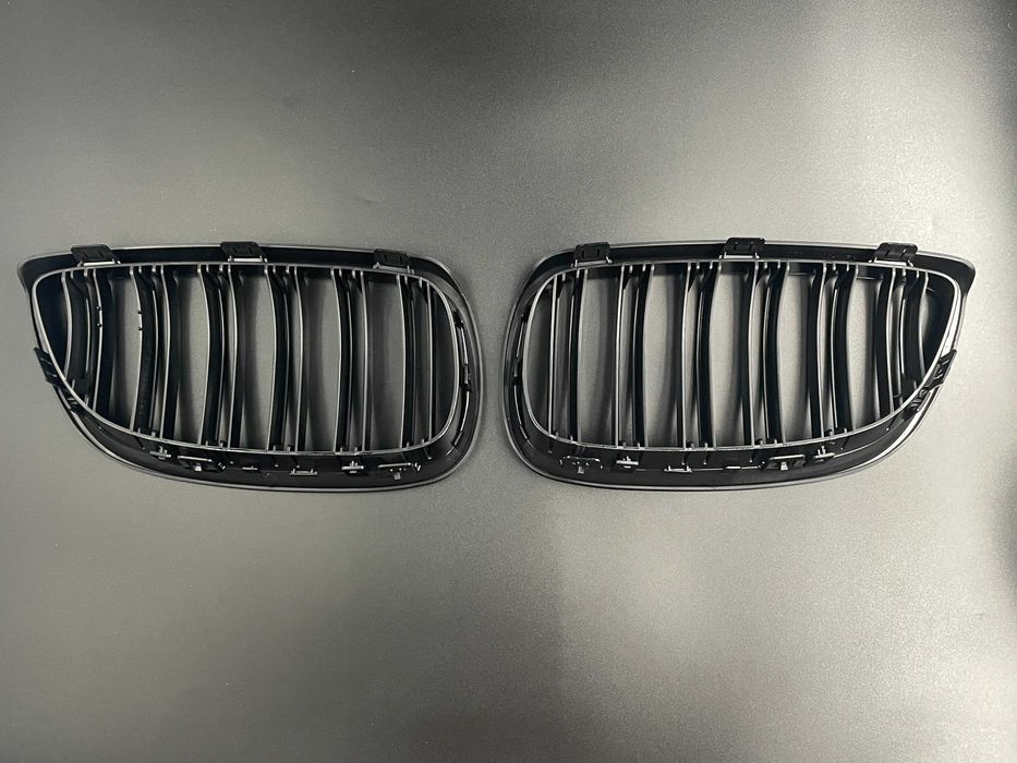 Grila dubla neagra compatibila BMW E92 E93 Seria 3