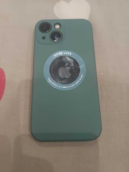 Iphone 13 mini raboti perfektno