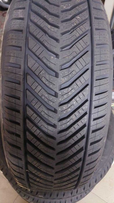 De vânzare roți Suzuki SX4, Vitara,4 anvelope iarnă 255/45R20