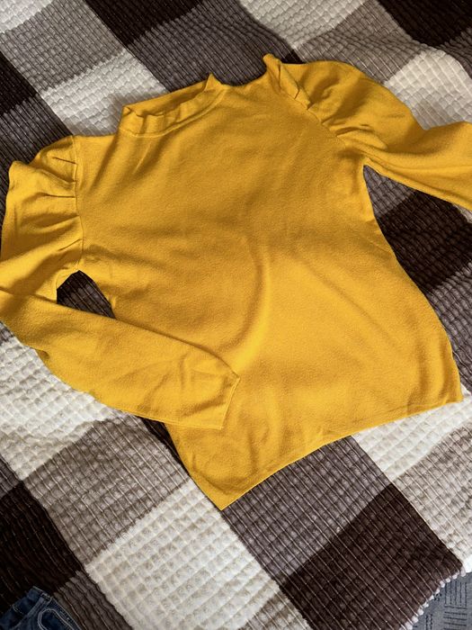 Продам кофту горчичного цвета