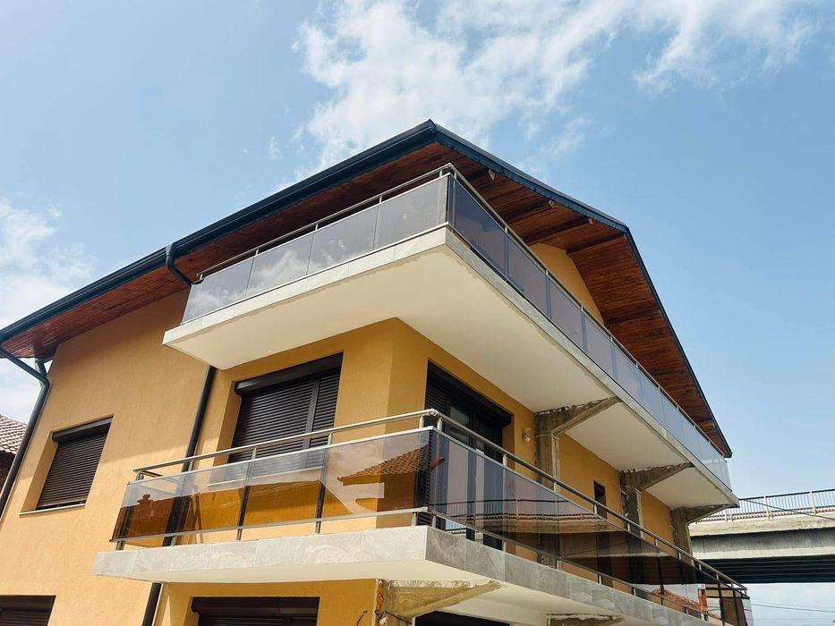 Алуминиеви и Стъклени парапети Варна