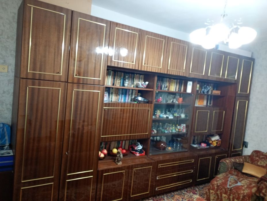 Ретро секция в добро състояние