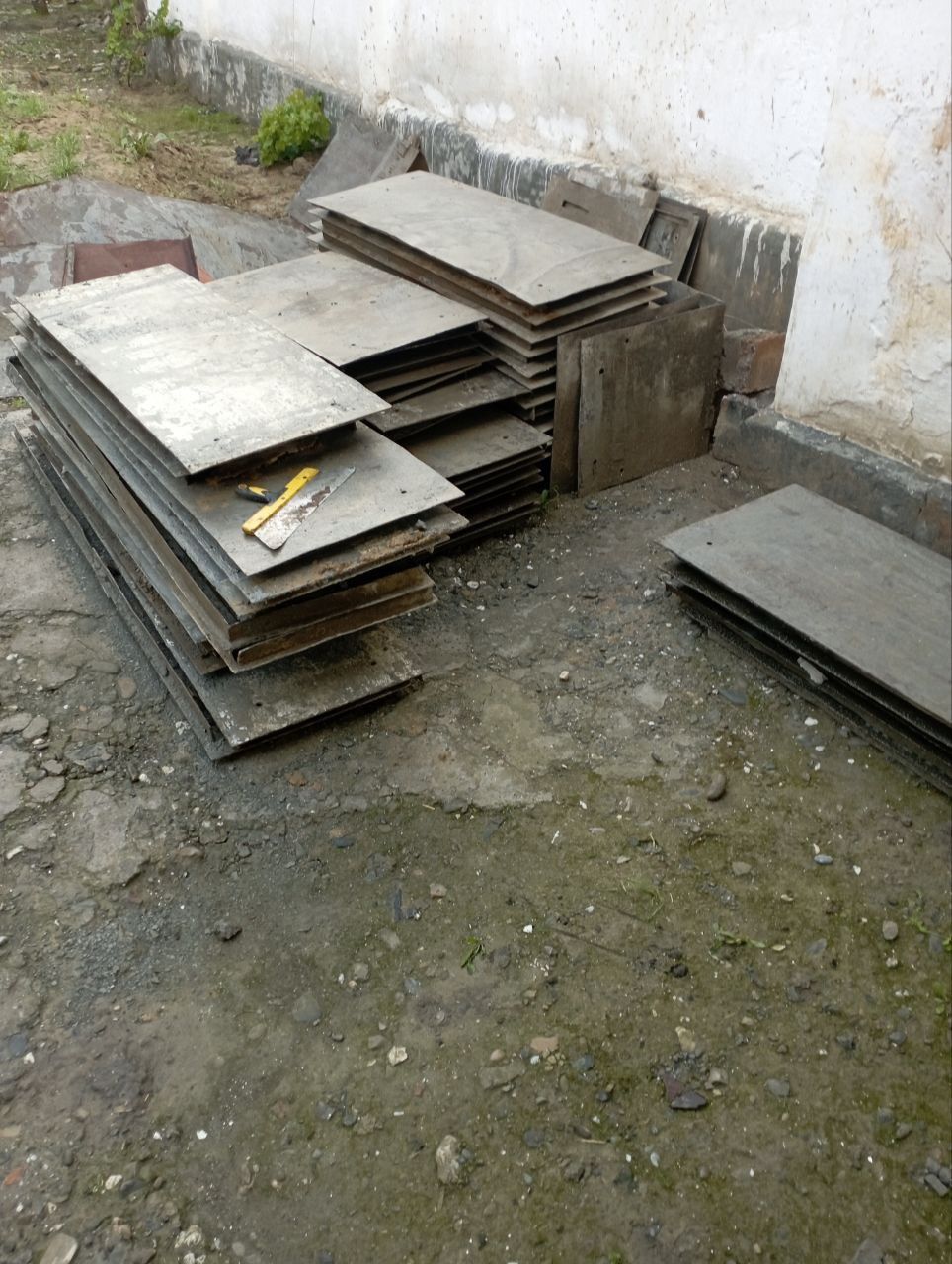 Temir opalovka sotiladi