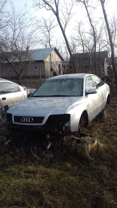 Vând motor Audi A6-2,5tdi AN 2002