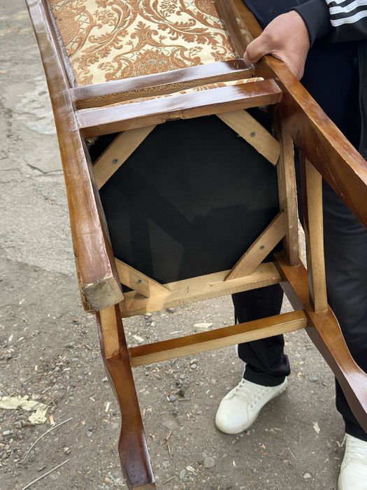 Стулья для гостиной