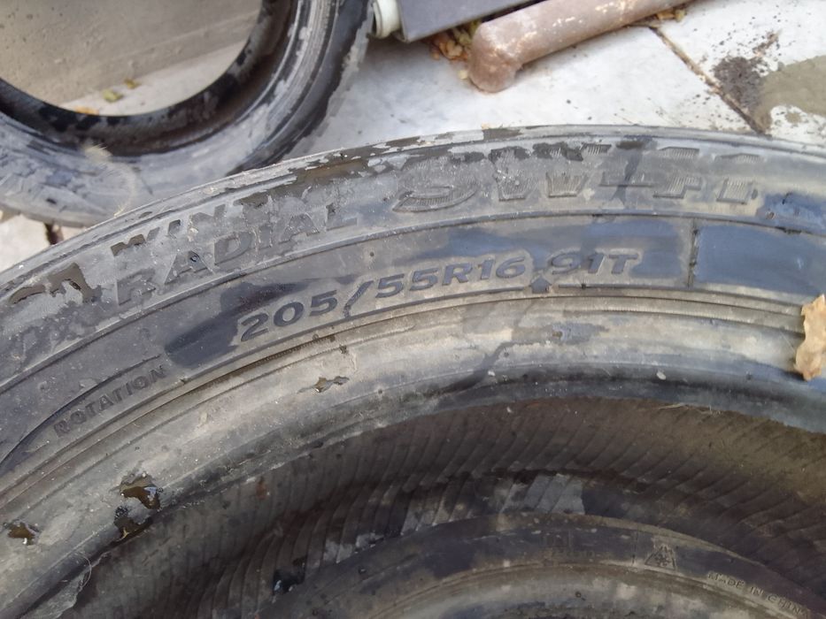 Зимние шины 205/55 /R16.