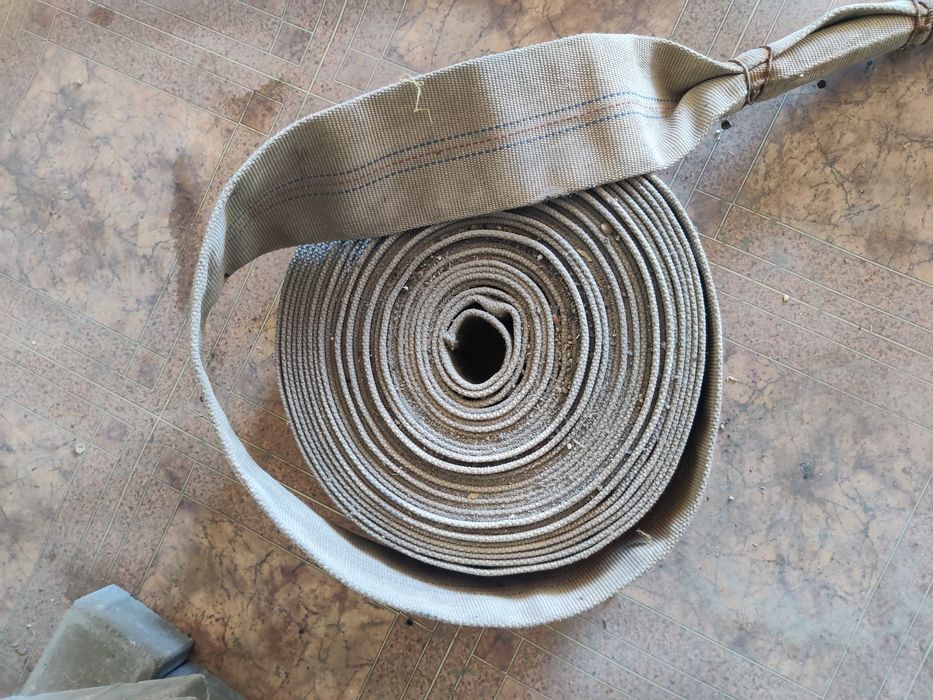 Шланг пожарный в хорошем состоянии