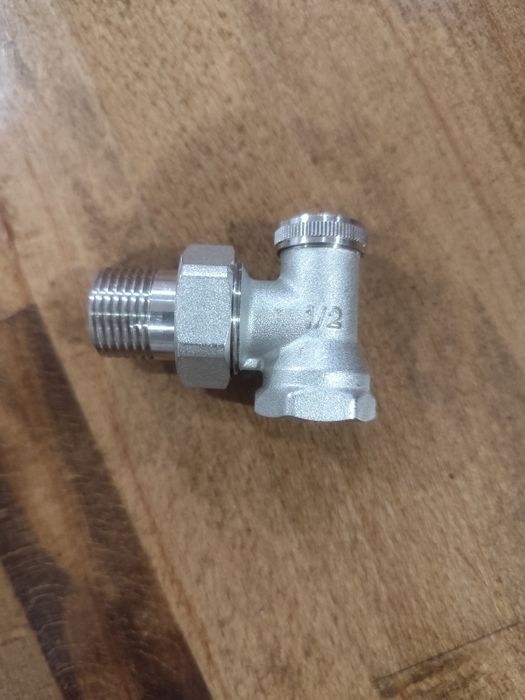 Robinet colt calorifer