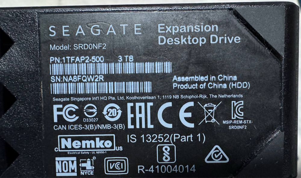 продается внешний жесткий диск 3 тб