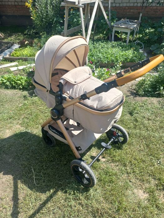 Продам детскую коляску
