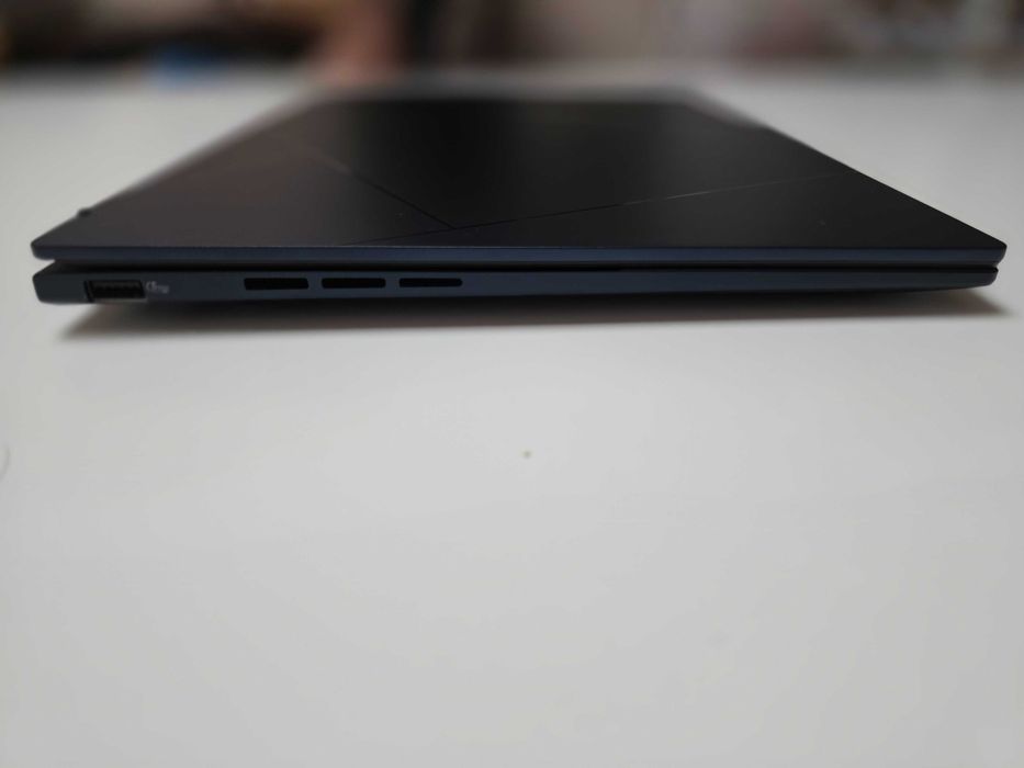 ASUS ZenBook 14 UX3405MA
