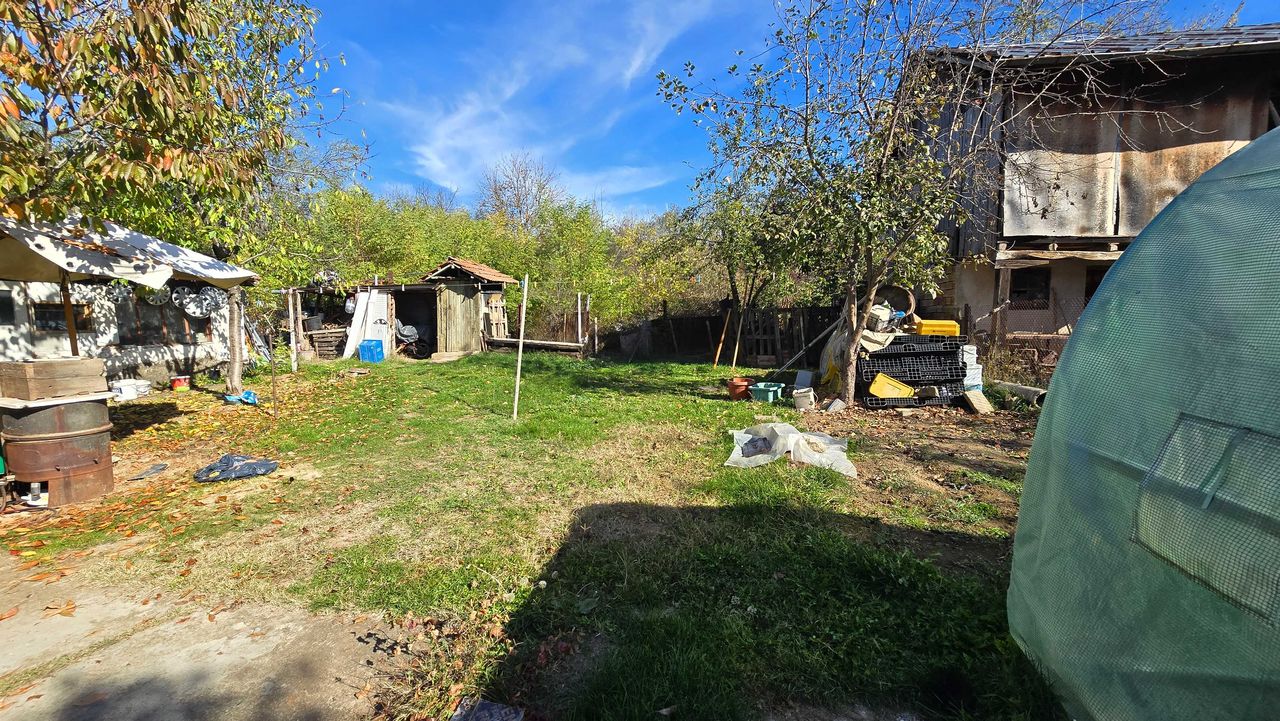 Продава се Къща в с. Калище, Област Перник - 90 кв.м за 1028 €/кв.м - Снимка #8
