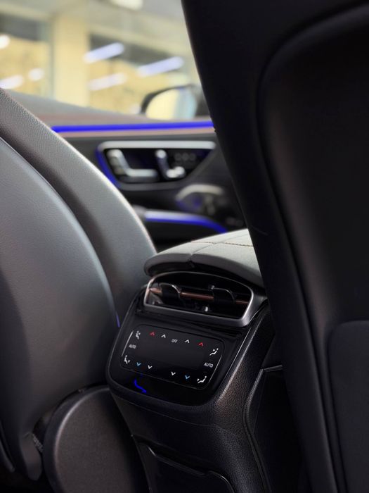 Mercedes Benz EQS 450 + SUV