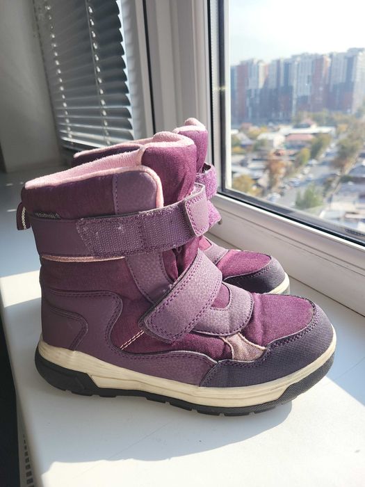 Продам зимние сапоги для девочки