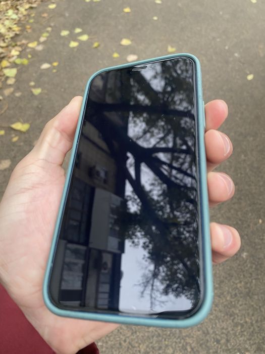 Продам айфон 12 128гик