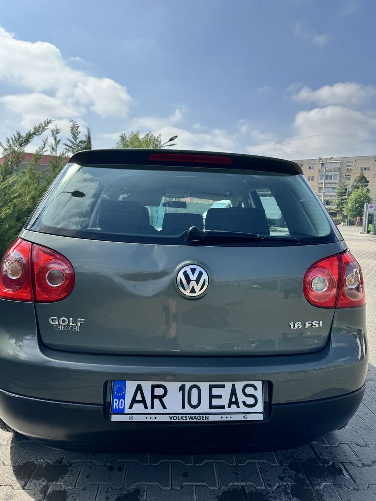 Volkswagen Golf V 1.6 FSI