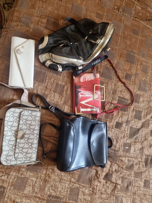 Продам сумочки женские