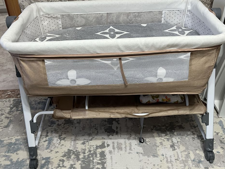 Продается детская кровать в хорошем состояний