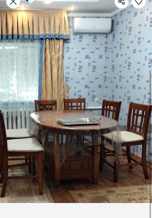 Продается стол со стульями