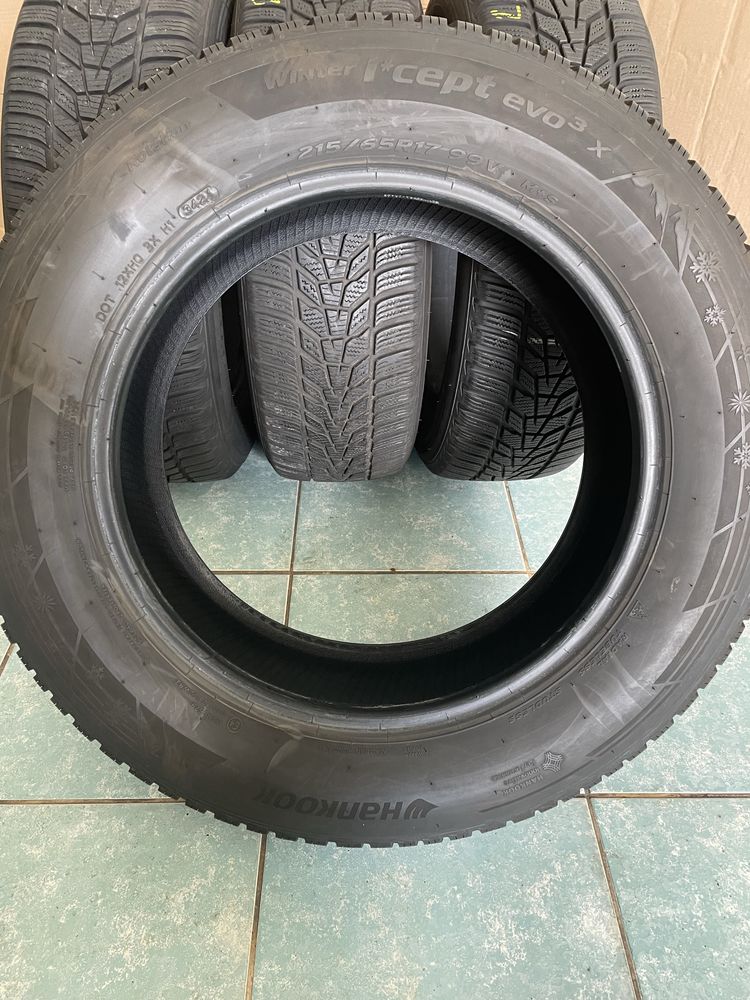 215 65 R17 M+S Hankook iarna