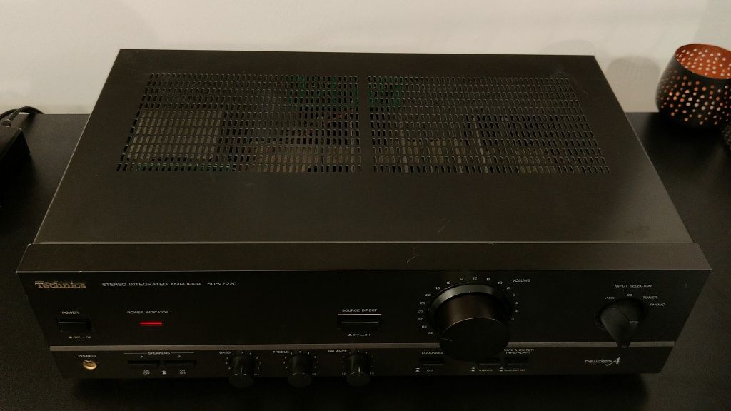 OCAZIE!! Amplificator Stereo Technics SU-VZ220