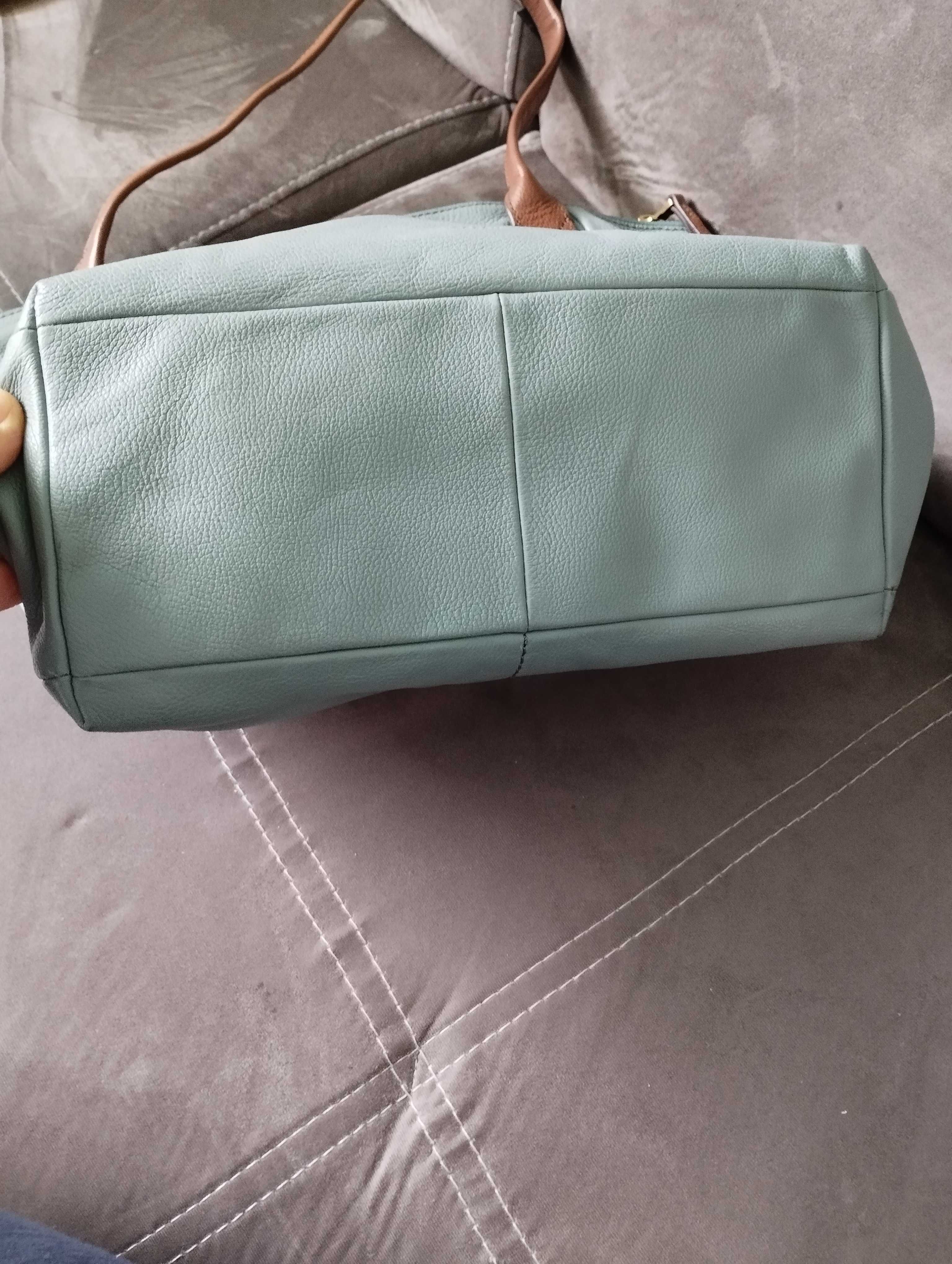 Чанти Fossil,Tommy Hilfiger и Adax.