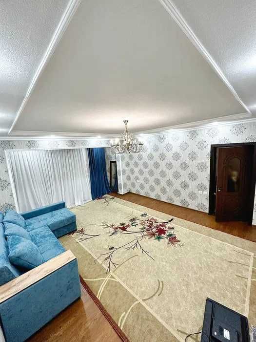 Юнусабад 2х комнатная ор. ТРЦ Мегапланет Сдается срочно ! 767*