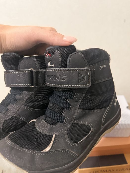 Продам детскую обувь