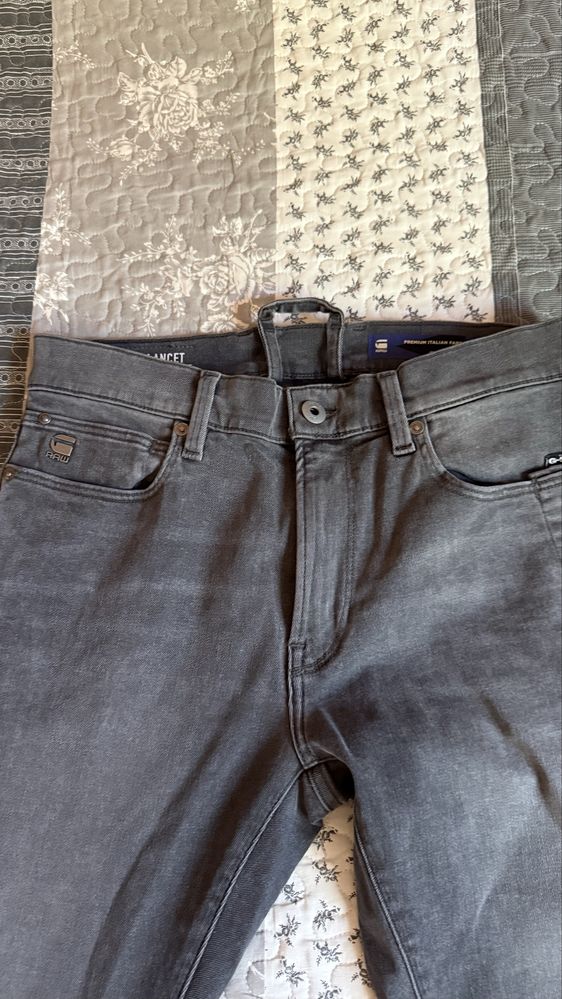 Продавам нови дънки G-Star Raw