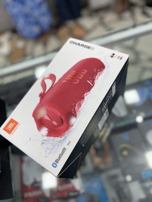 JBL Charge 6 – мощная портативная колонка с глубоким звуком