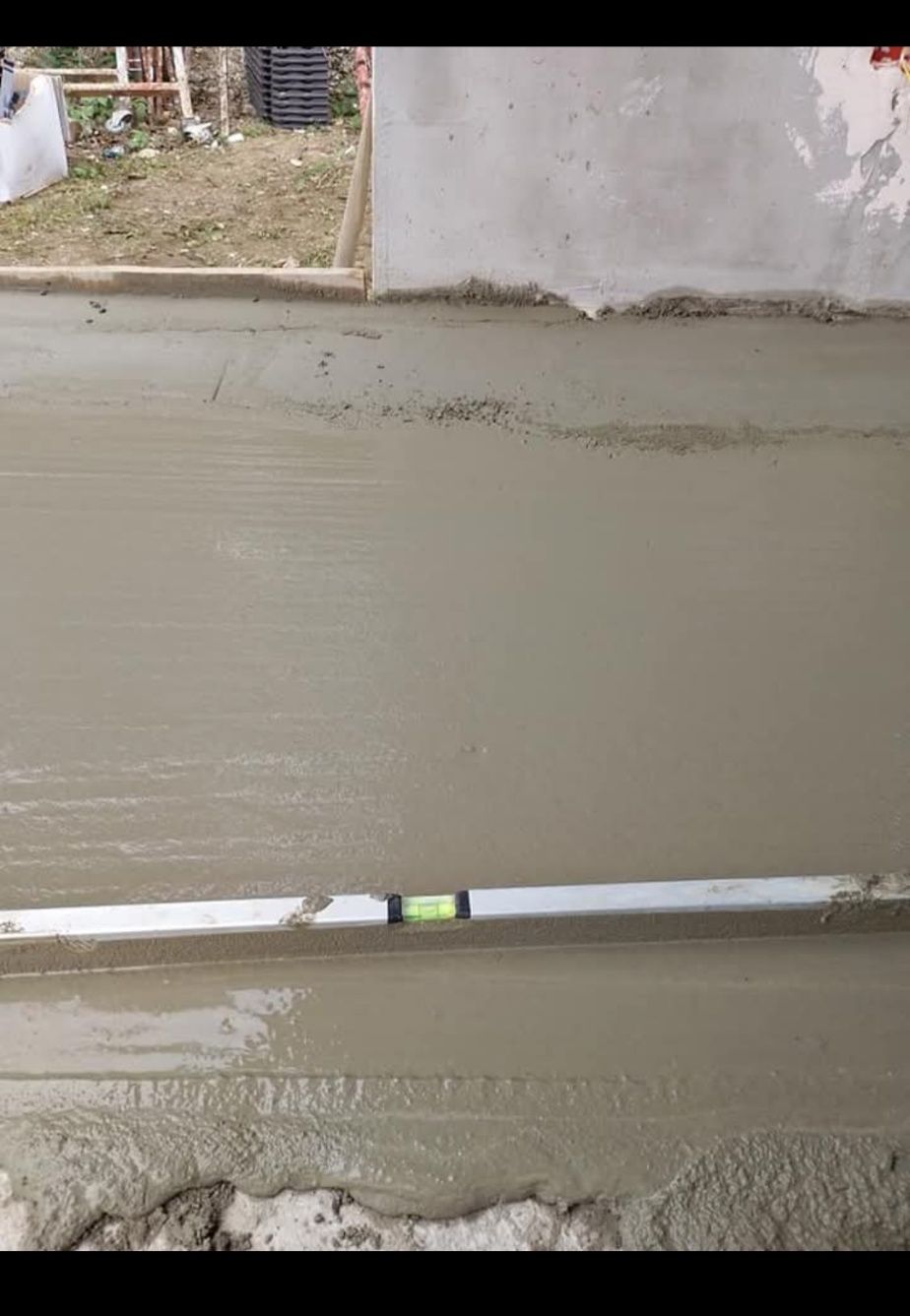 Execut lucrări în particular .
