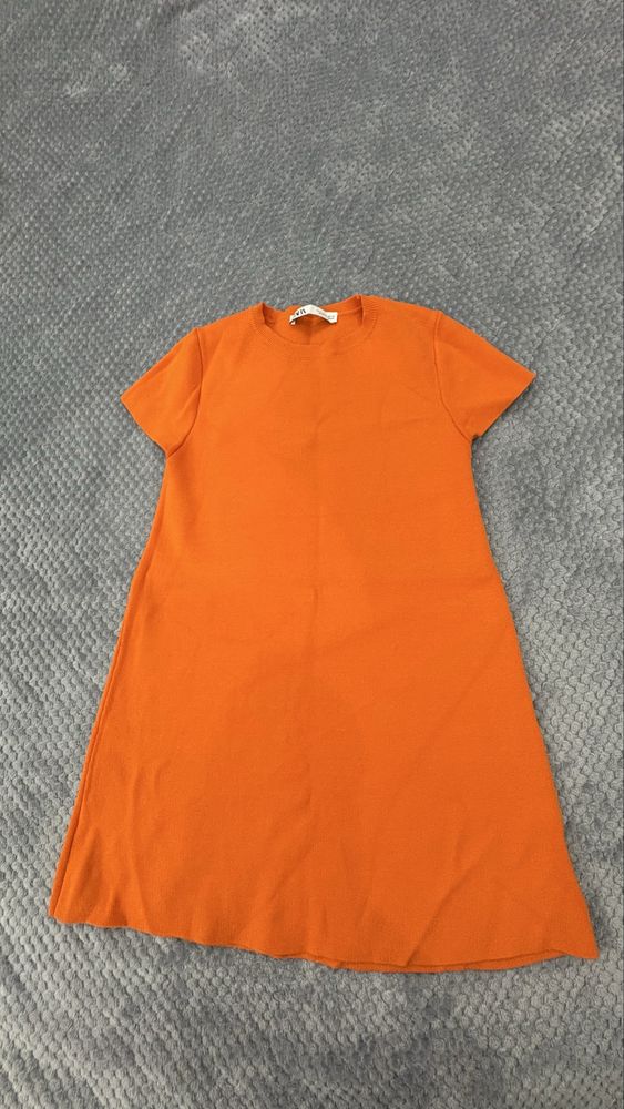 Zara оранжева рокля фино плетиво