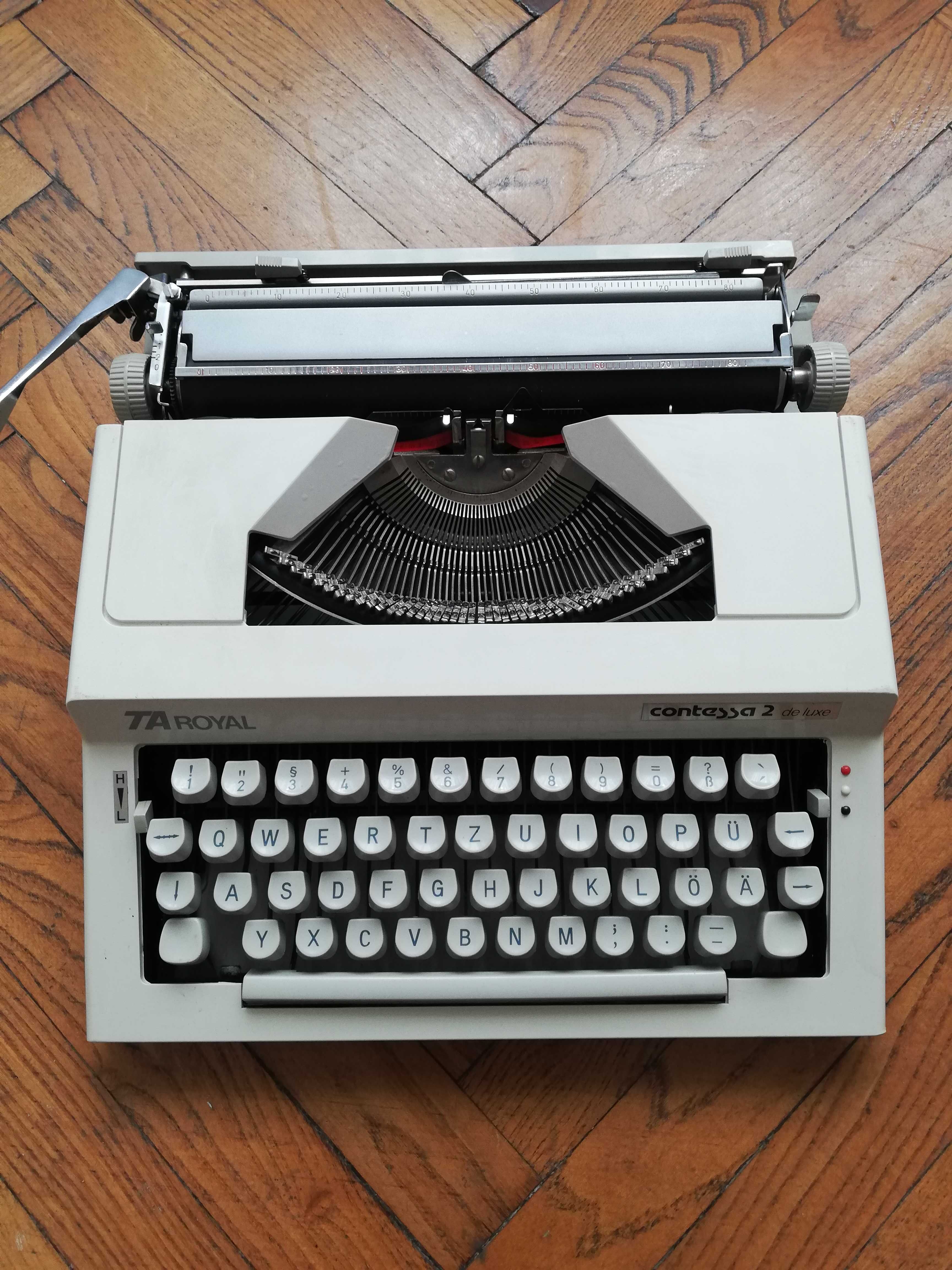 Продавам пишеща машина латиница