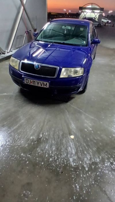 Vând skoda superb