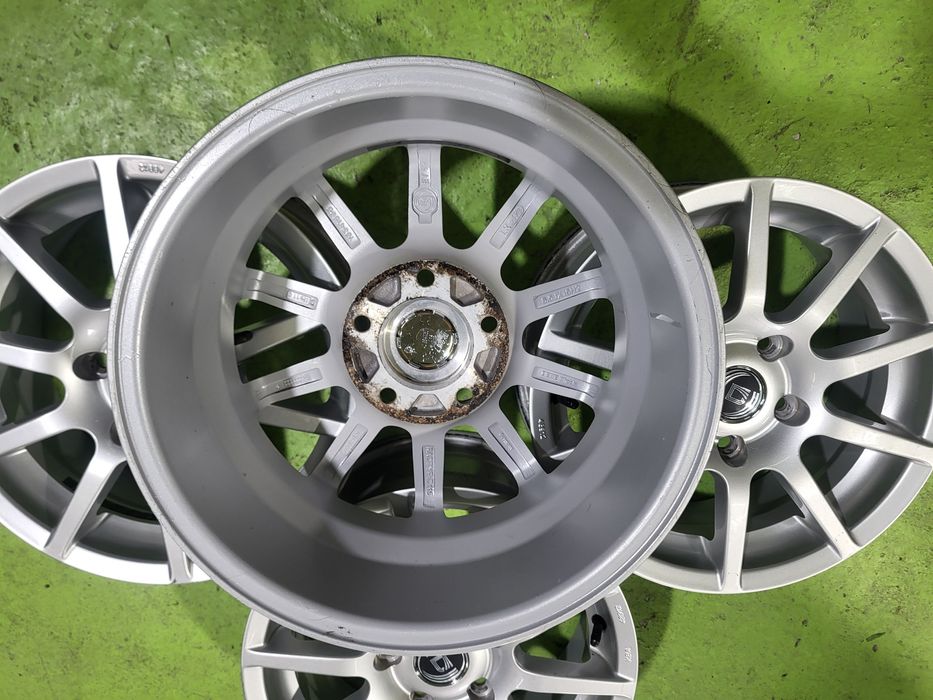 15 5x114.3 лети джанти 5х114.3