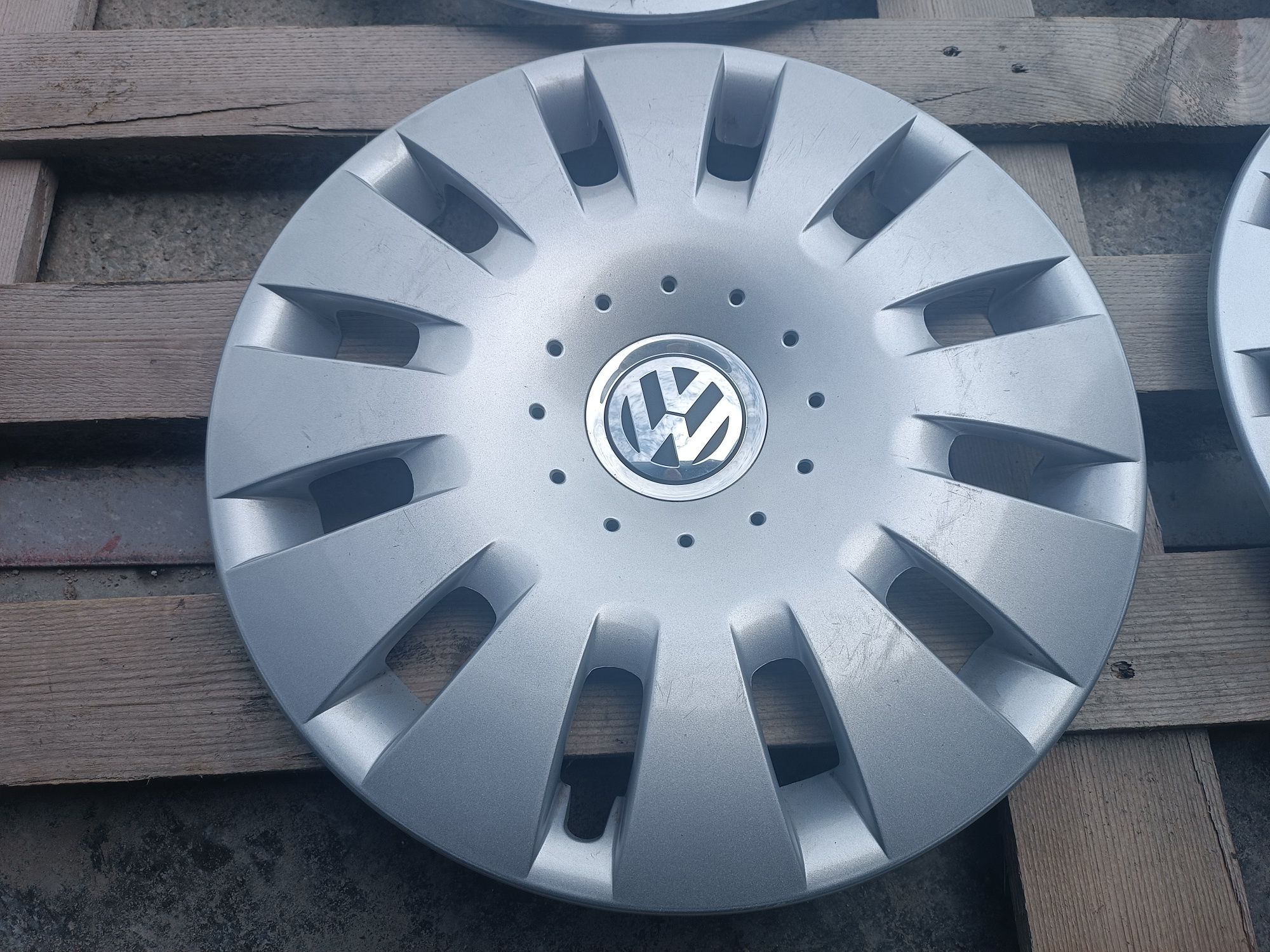 Оригинални тасове VW 16 цола