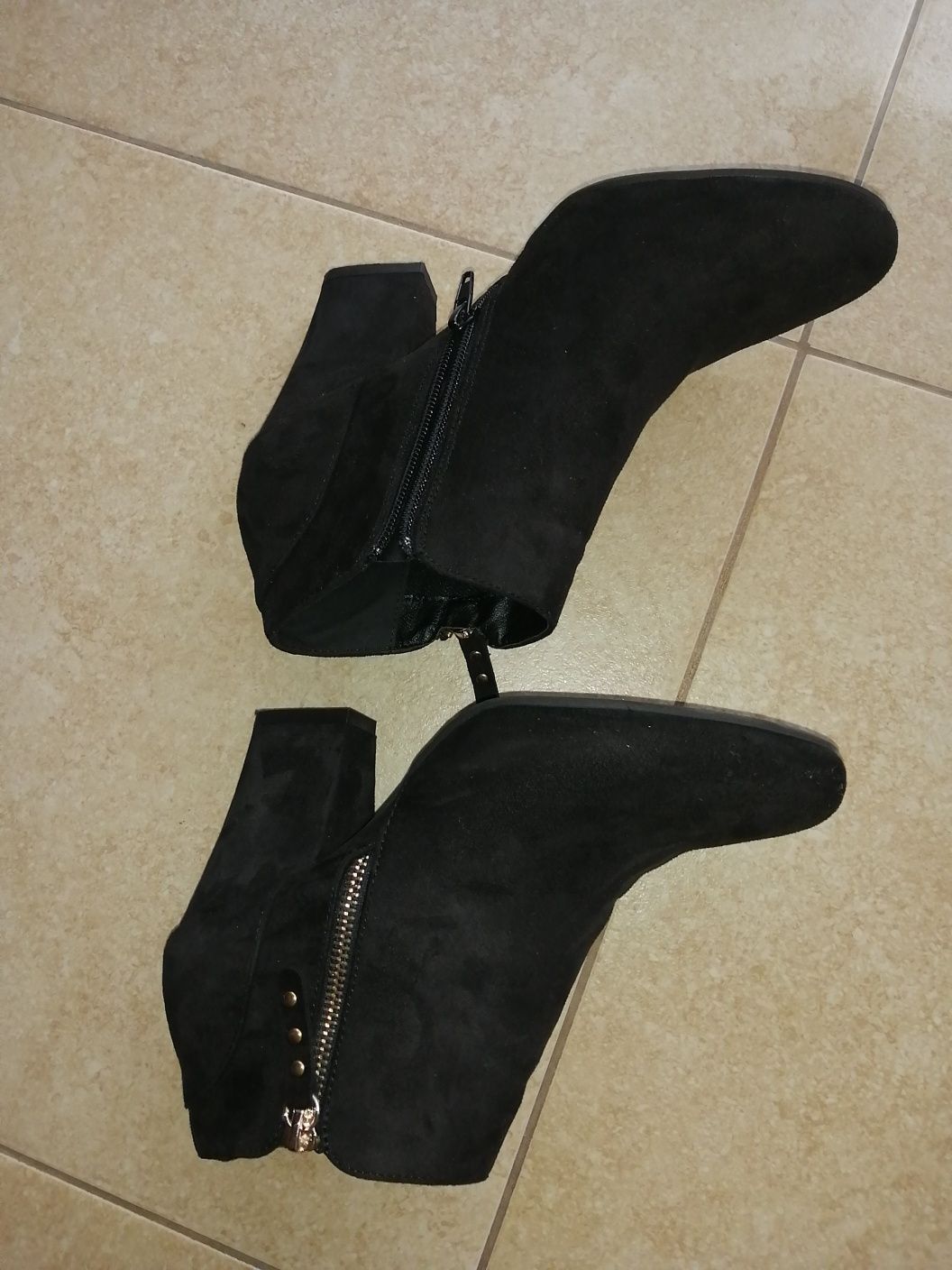 Botine piele intoarsa 40