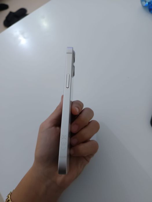 Iphone 13 ,128 GB , 5G,