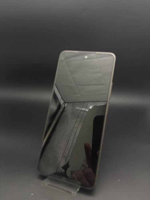 Dracula Amanet: Oppo A5 Pro 256Gb/8Ram.