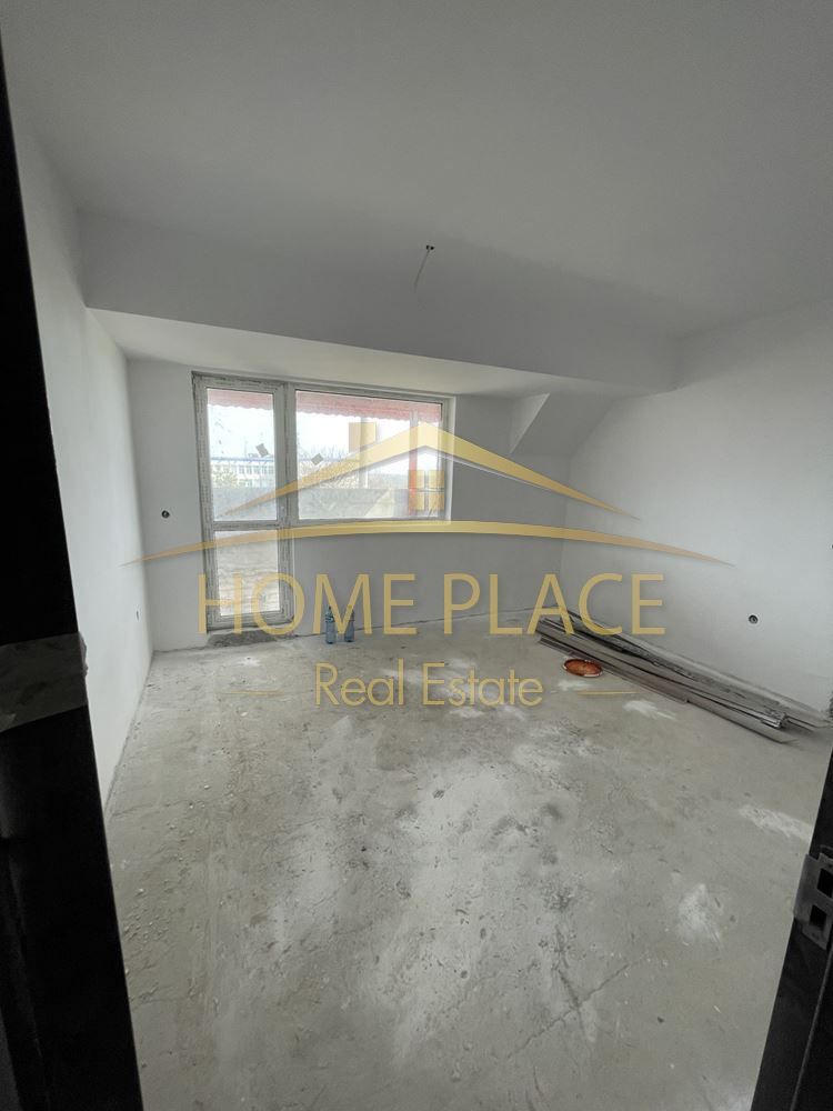 Продава се Тристаен апартамент в Каварна - 106 кв.м за 670 €/кв.м - Снимка #2