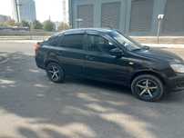 Lada granta liftbek