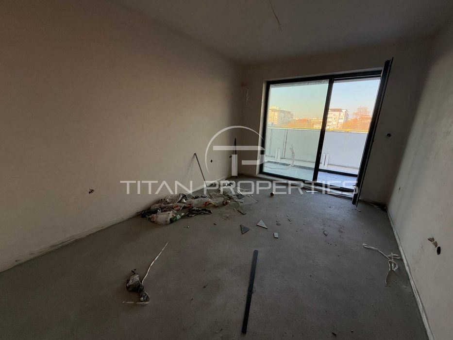 Продава се Тристаен апартамент в Пловдив, Кършияка - 125 кв.м за 1629 €/кв.м - Снимка #2