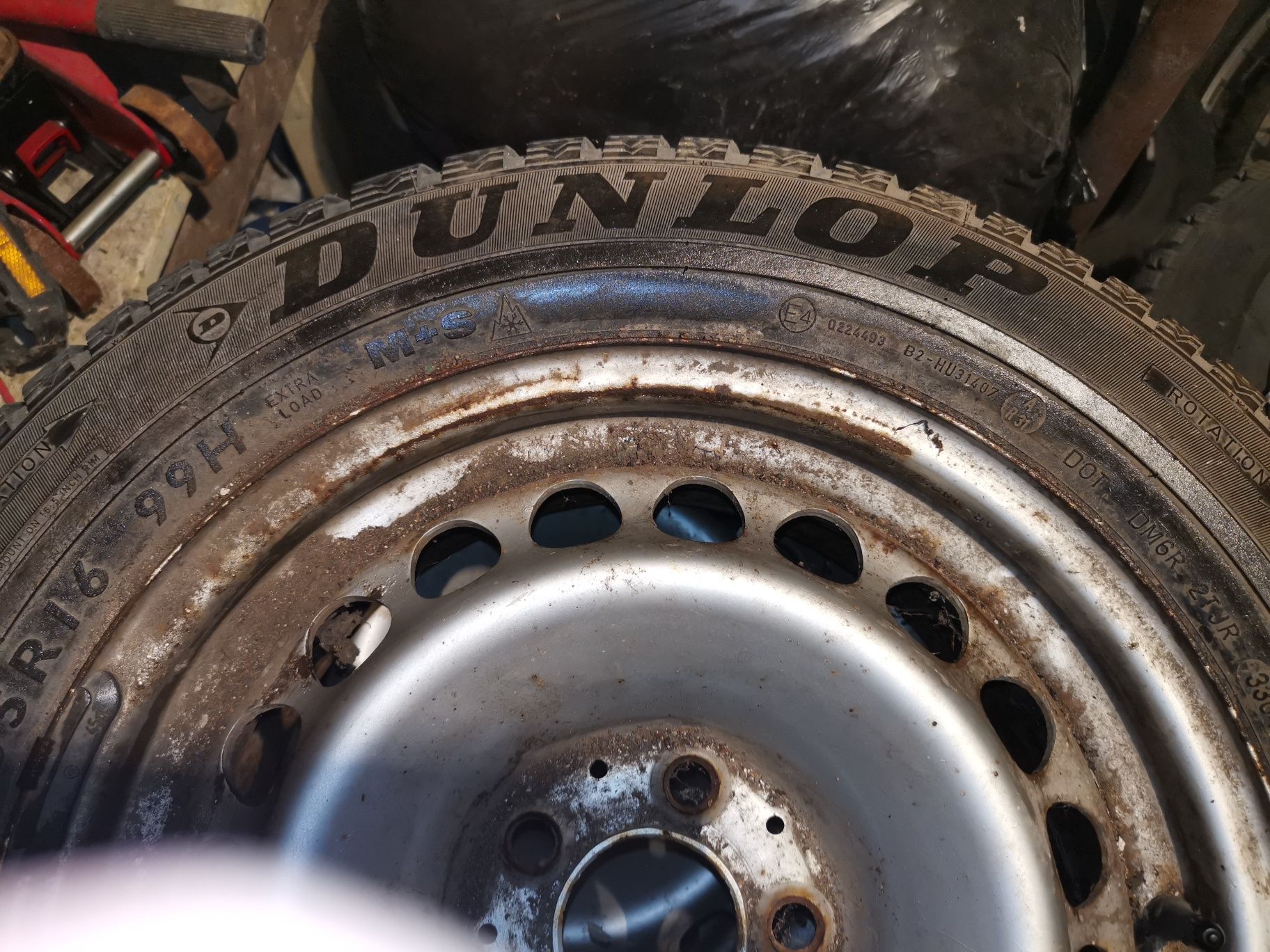 Джанти с гуми DUNLOP 225/55 R16