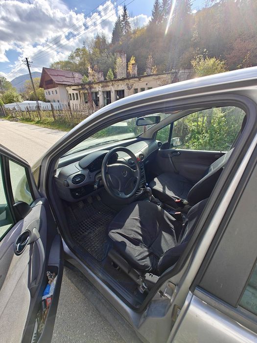 Vând Mercedes-Benz A-Class