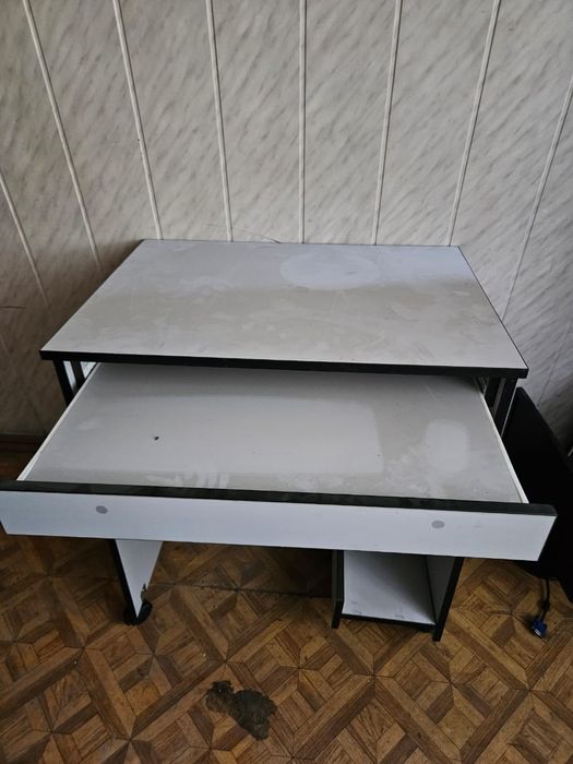 Компьютерные столы