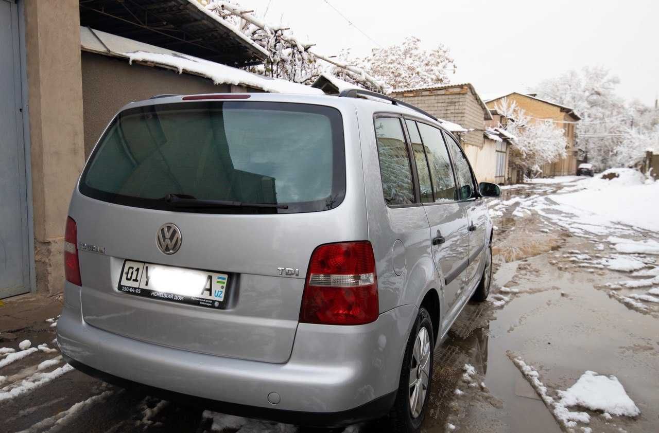 Volkswagen Touran